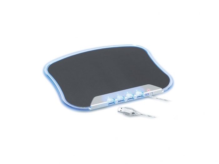 Mouse pad with USB ports